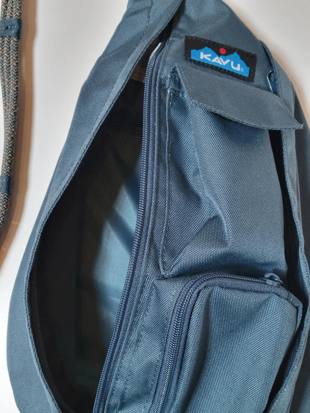 Kavu Dark Navy Rope Strap Sling Crossbody Bag